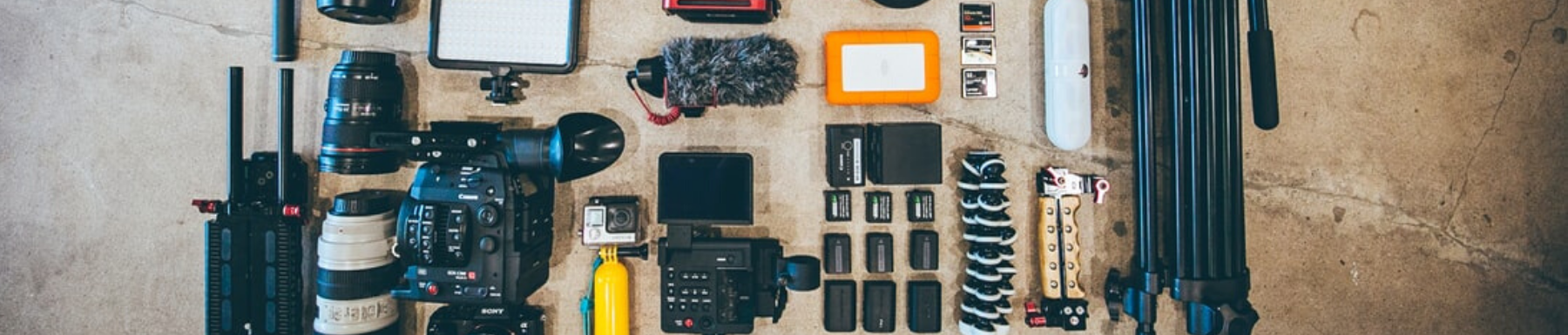 Memory Cards & Accessories
