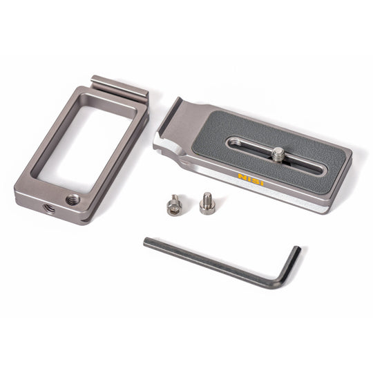 NiSi PRO NLP-C Adjustable L Bracket (Tripod mount point in the middle of the camera base)