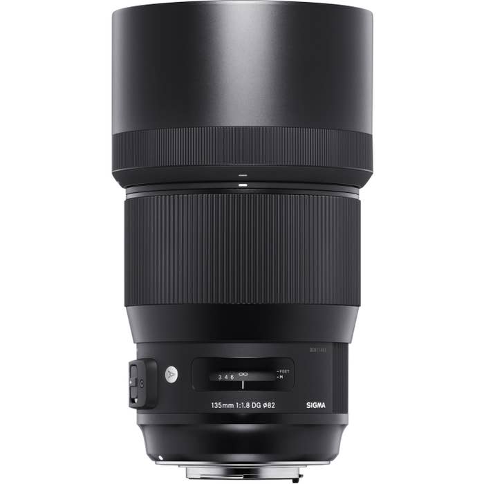 Sigma 135mm f/1.8 DG HSM Art Lens Sony