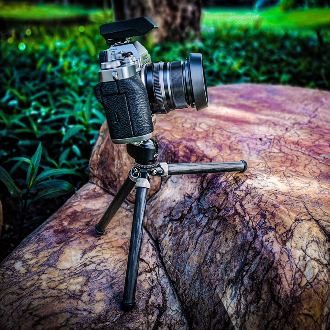 Leofoto MT-02C Mini Carbon Fibre Table Top Tripod with LH-22 Ball Head