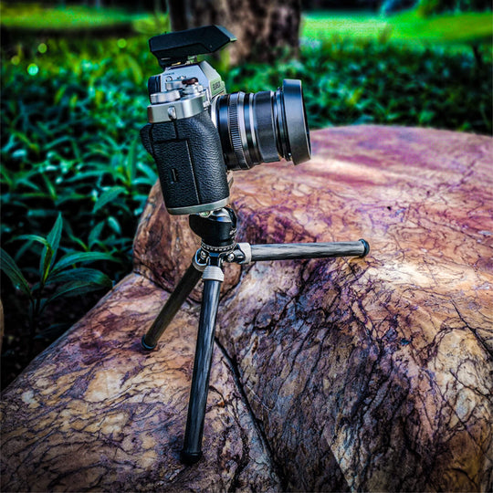 Leofoto MT-02C Mini Carbon Fibre Table Top Tripod with LH-22 Ball Head