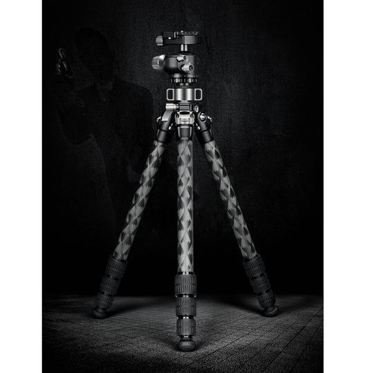 Leofoto LQ-324C Mr.Q Series 4 Section Carbon Fibre Tripod with LH-40LR (Lever Release) Ball Head