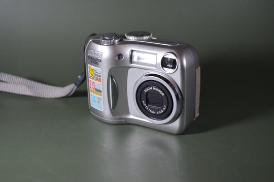 Nikon Coolpix 2100