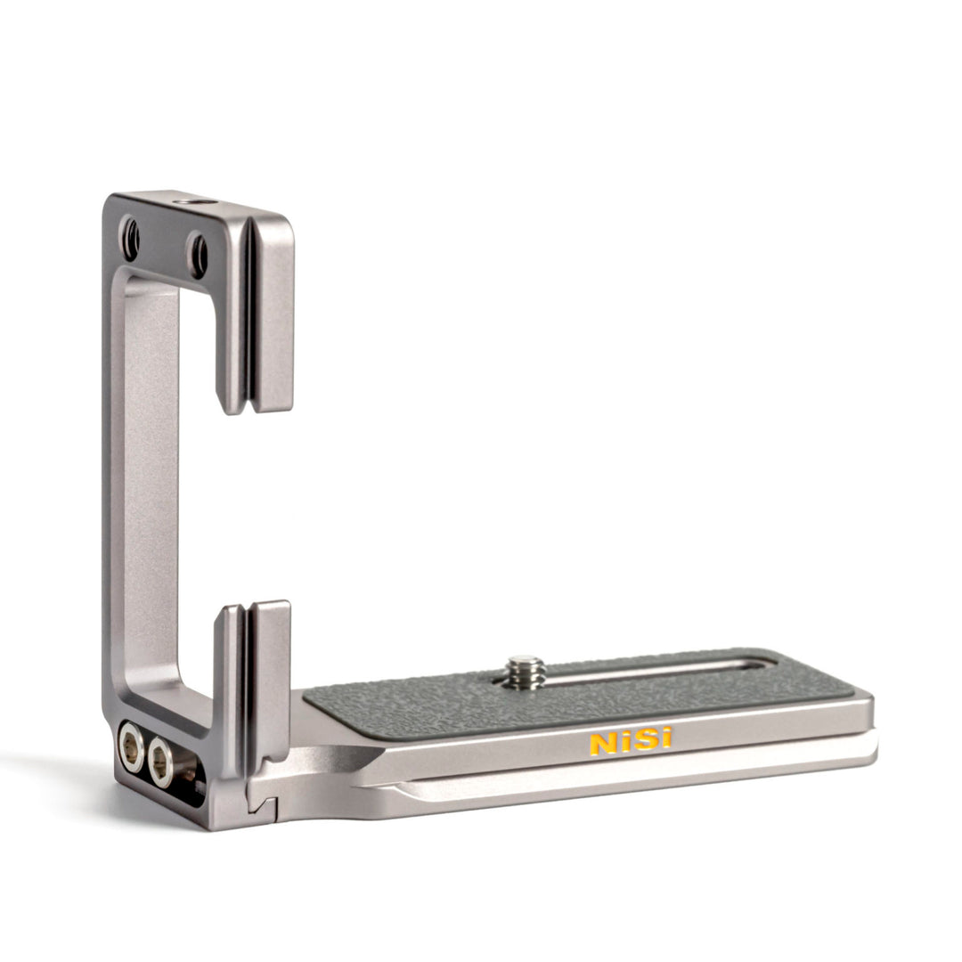 NiSi PRO NLP-CG Adjustable L Bracket for Camera with Flip Out Screen (Tripod mount point in the middle of the camera base)