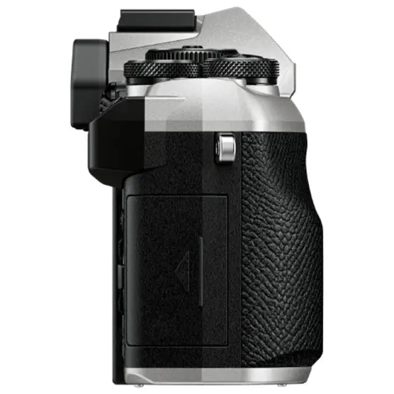 OM System OM-5 Mark II Silver Body w/14-150mm f/4.0-5.6 Mark II Lens Compact System Camera