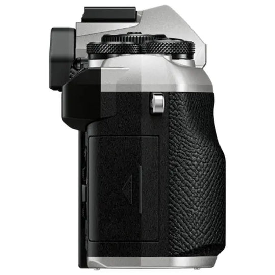 OM System OM-5 Mark II Silver Body w/14-150mm f/4.0-5.6 Mark II Lens Compact System Camera