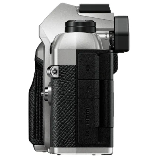 OM System OM-5 Mark II Silver Body w/14-150mm f/4.0-5.6 Mark II Lens Compact System Camera