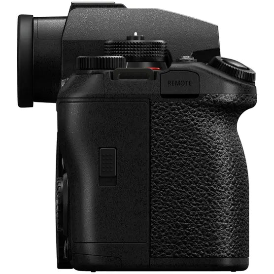 Panasonic Lumix S1II Body w/ Lumix S 24-105mm f/4 Macro OIS Lens Compact System Camera