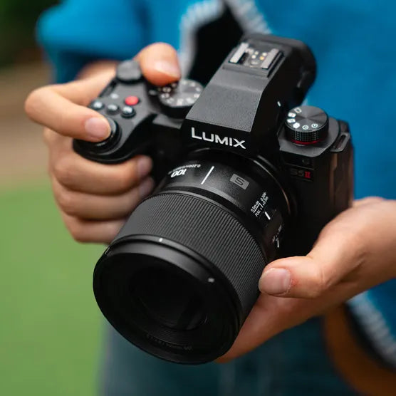 Panasonic Lumix S 100mm f/2.8 Macro Lens