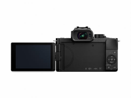 Panasonic Lumix G100 w/12-32mm f3.5-5.6 Lens & Tripod Grip