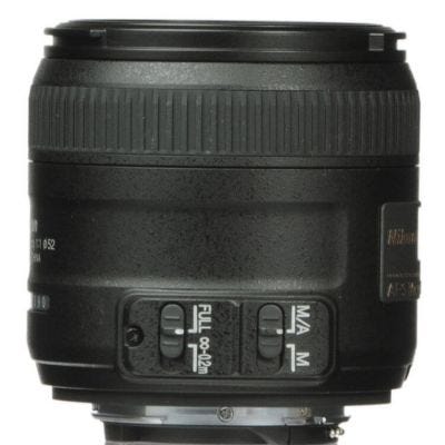 Nikon AF-S DX 40mm f/2.8G Micro Lens