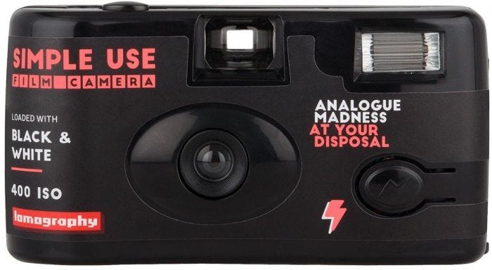 Lomography Simple Use 35mm Film Camera - Black & White Negative 400